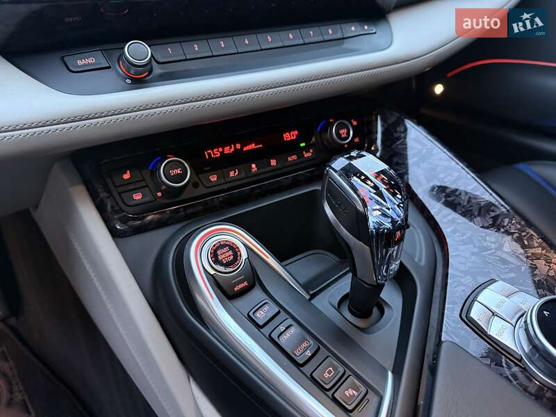 Купе BMW i8 2016 в Киеве фото 77 Купе BMW i8 2016 в Киеве