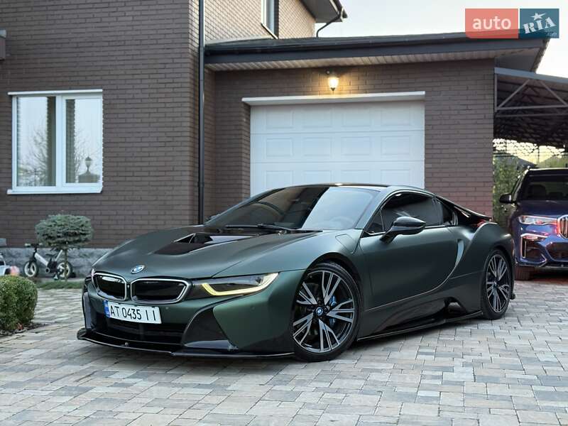 Купе BMW i8 2016 в Киеве фото 87 Купе BMW i8 2016 в Киеве