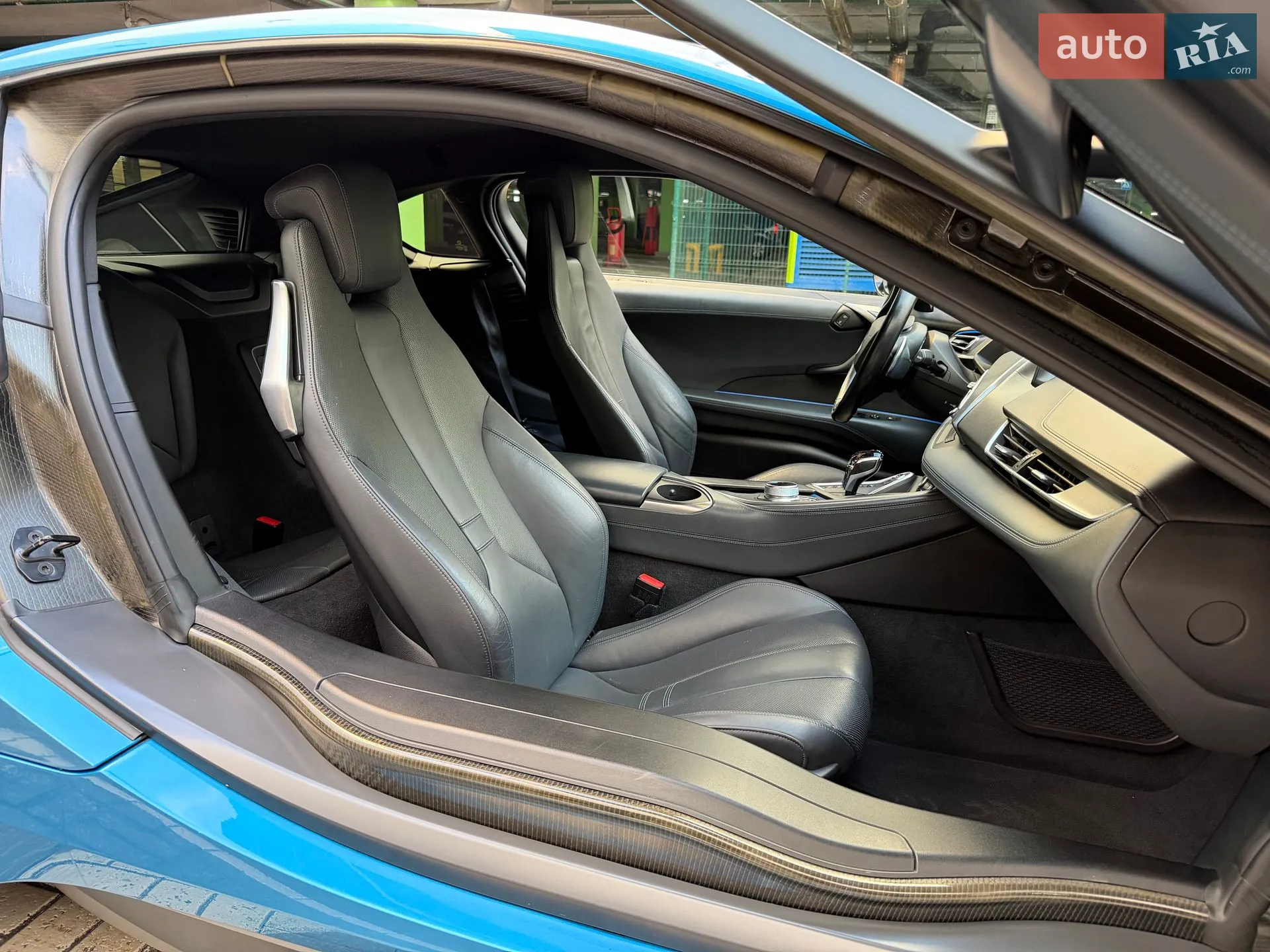2016 BMW i8 - мініатюра 16