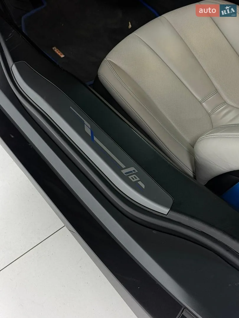 2015 BMW i8 - мініатюра 20