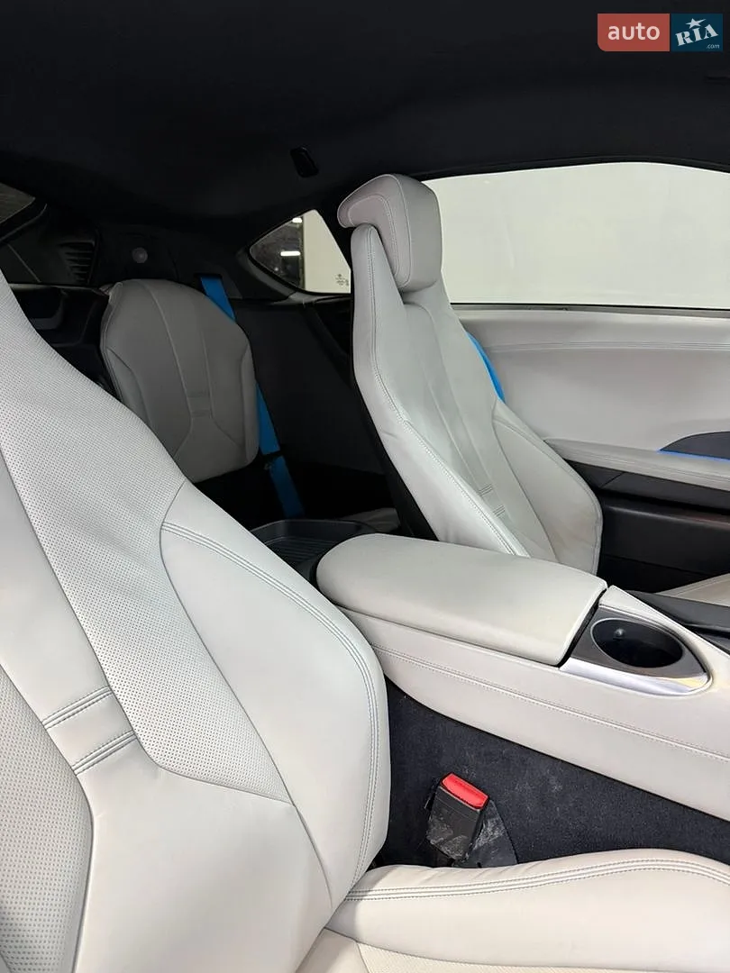2015 BMW i8 - мініатюра 25