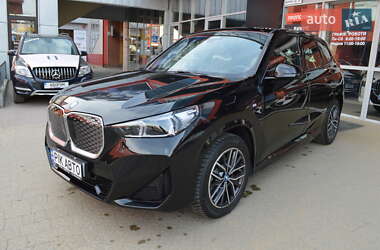 Внедорожник / Кроссовер BMW iX1 2024 в 