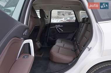 Внедорожник / Кроссовер BMW iX1 2025 в 