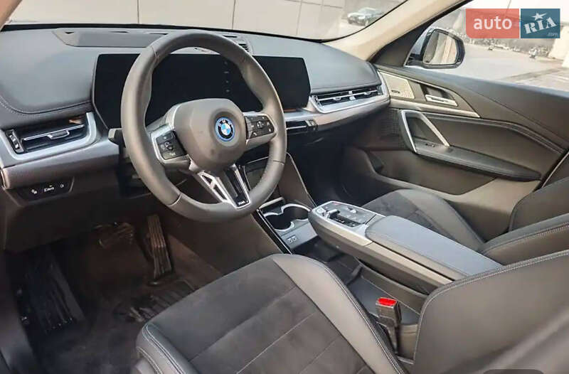 Внедорожник / Кроссовер BMW iX1 2023 в Киеве фото 12 Внедорожник / Кроссовер BMW iX1 2023 в Киеве