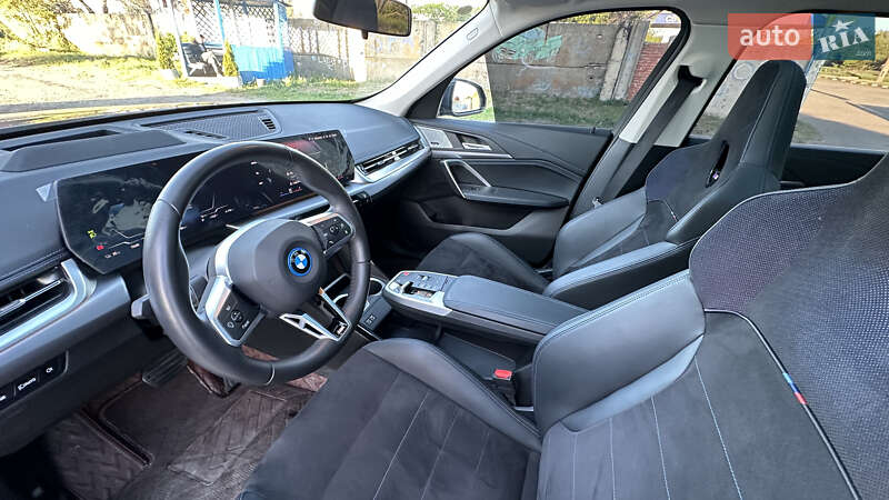 Внедорожник / Кроссовер BMW iX1 2024 в Полтаве