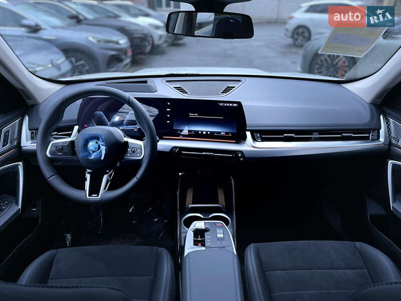 Внедорожник / Кроссовер BMW iX1 2024 в Киеве