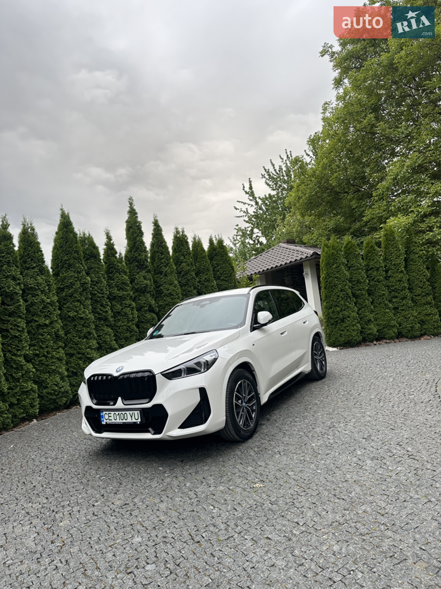 2023 BMW iX1 - мініатюра 10