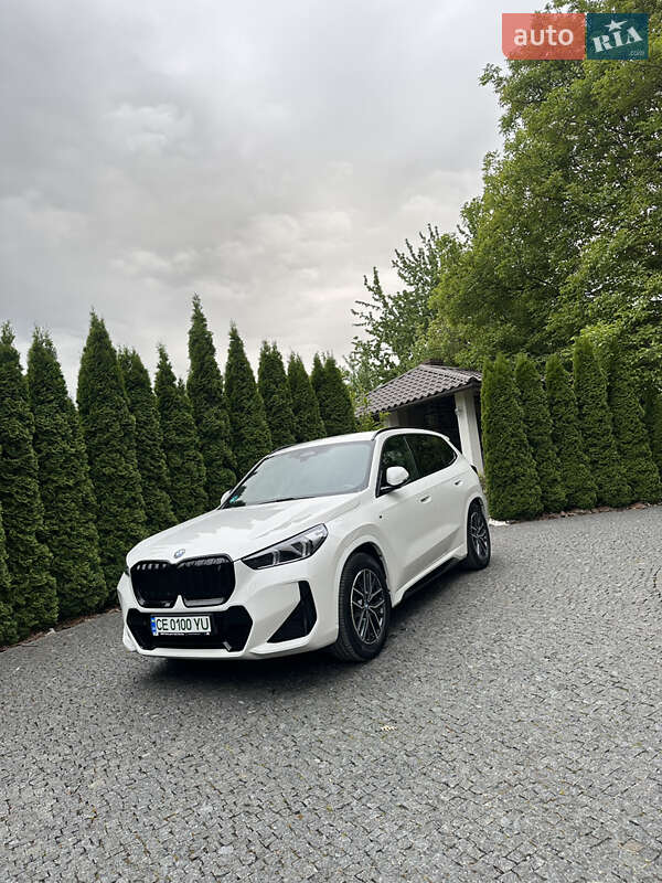 Внедорожник / Кроссовер BMW iX1 2023 в Черновцах
