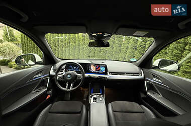 Внедорожник / Кроссовер BMW iX1 2023 в 