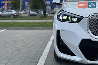 Внедорожник / Кроссовер BMW iX1 2024 в 