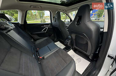 Внедорожник / Кроссовер BMW iX1 2024 в 