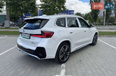 Внедорожник / Кроссовер BMW iX1 2024 в 