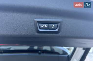 Внедорожник / Кроссовер BMW iX1 2025 в 