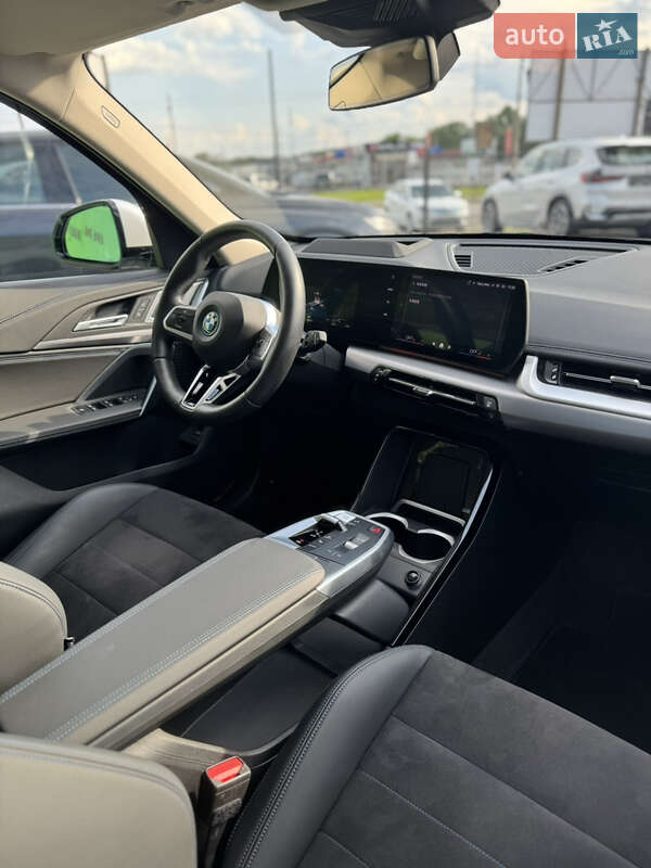 Позашляховик / Кросовер BMW iX1 2023 в Києві