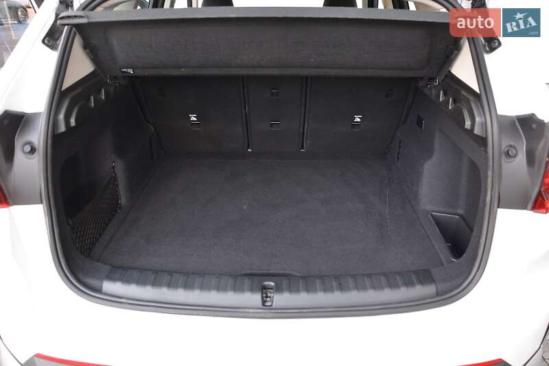 Внедорожник / Кроссовер BMW iX1 2024 в Киеве