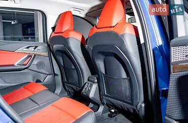 Внедорожник / Кроссовер BMW iX1 2023 в 