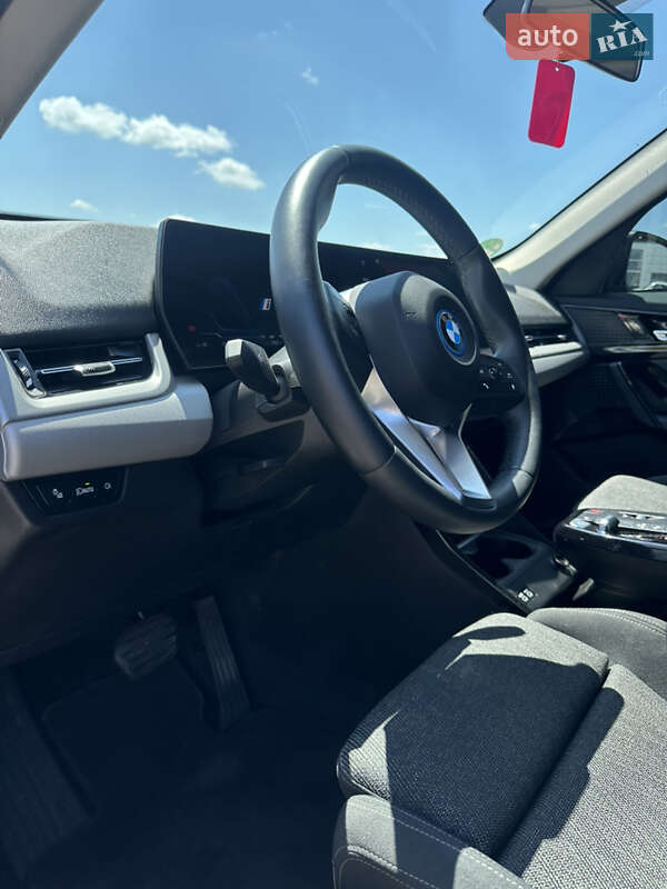 Внедорожник / Кроссовер BMW iX1 2023 в Мукачево
