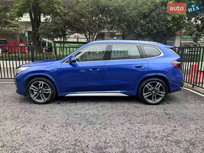 Внедорожник / Кроссовер BMW iX1 2023 в Киеве