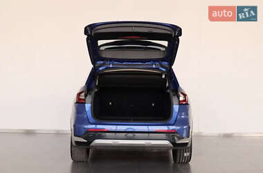 Внедорожник / Кроссовер BMW iX1 2023 в 