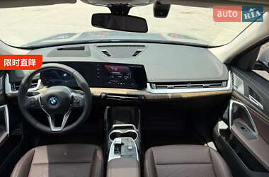 Внедорожник / Кроссовер BMW iX1 2023 в 