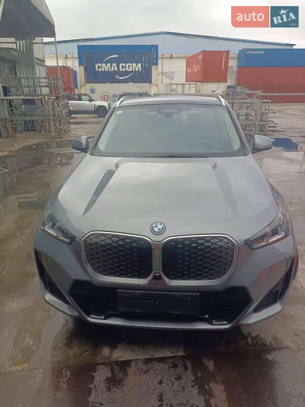 Внедорожник / Кроссовер BMW iX1 2023 в Киеве