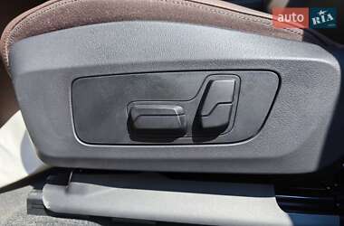 Внедорожник / Кроссовер BMW iX1 2025 в 