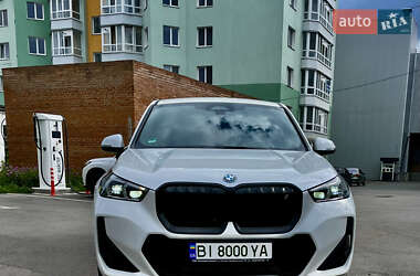 Внедорожник / Кроссовер BMW iX1 2023 в 