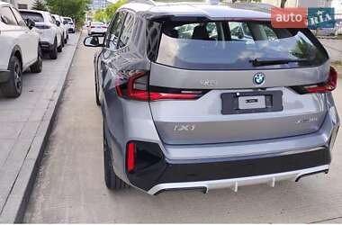 Внедорожник / Кроссовер BMW iX1 2024 в 
