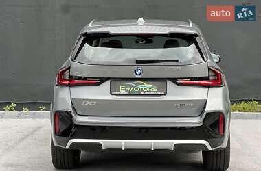 Внедорожник / Кроссовер BMW iX1 2024 в 