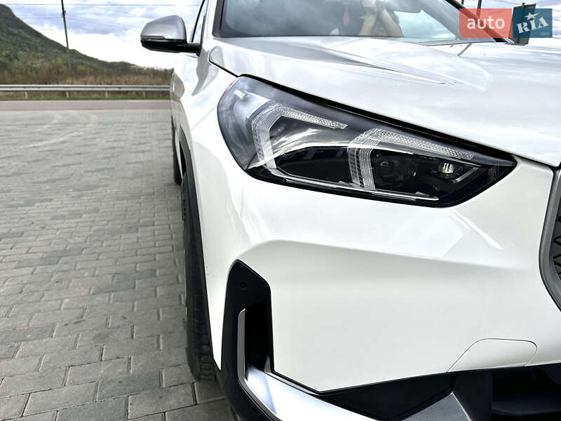 Позашляховик / Кросовер BMW iX1 2024 в Хусті
