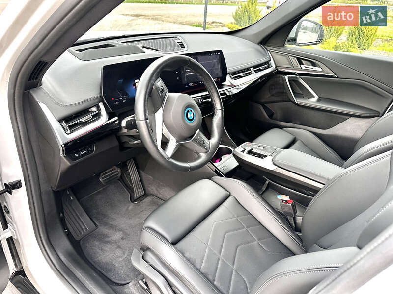 Позашляховик / Кросовер BMW iX1 2024 в Хусті