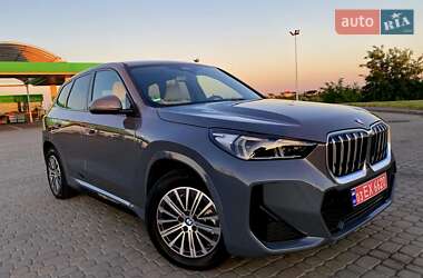Внедорожник / Кроссовер BMW iX1 2023 в 