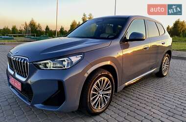Внедорожник / Кроссовер BMW iX1 2023 в 