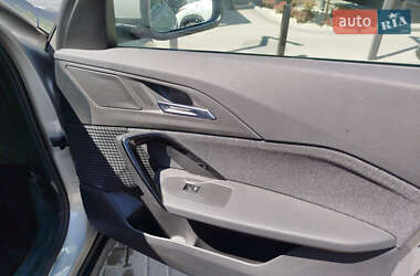 Внедорожник / Кроссовер BMW iX1 2023 в 