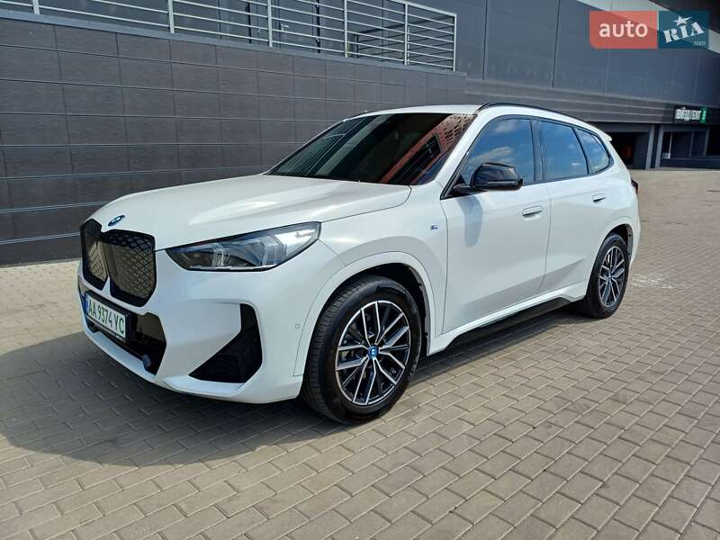 Позашляховик / Кросовер BMW iX1 2024 в Києві