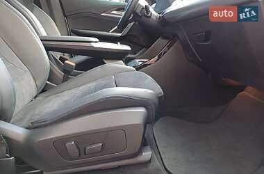 Позашляховик / Кросовер BMW iX1 2024 в 