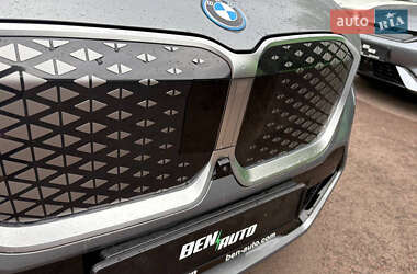Внедорожник / Кроссовер BMW iX1 2023 в 