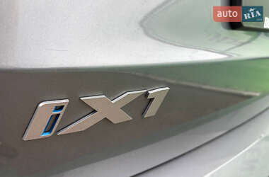 Внедорожник / Кроссовер BMW iX1 2023 в 