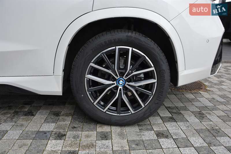 Внедорожник / Кроссовер BMW iX1 2024 в Киеве