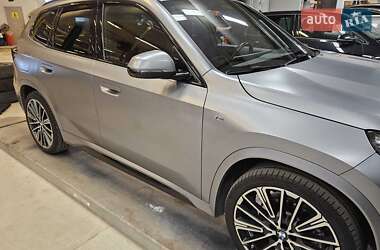 Внедорожник / Кроссовер BMW iX1 2023 в 