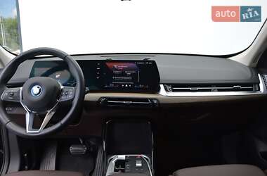 Внедорожник / Кроссовер BMW iX1 2024 в 