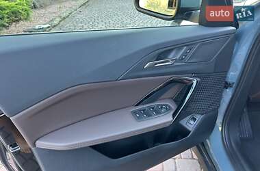 Внедорожник / Кроссовер BMW iX1 2024 в 