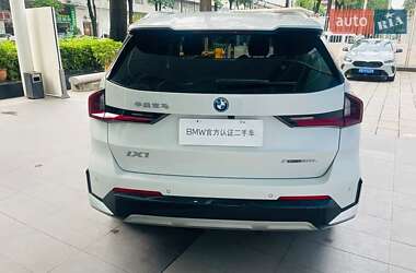 Внедорожник / Кроссовер BMW iX1 2023 в 