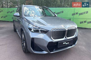 Внедорожник / Кроссовер BMW iX1 2023 в 