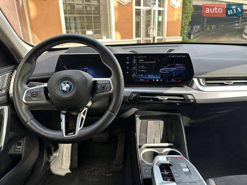 Внедорожник / Кроссовер BMW iX1 2024 в Киеве