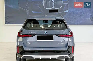 Внедорожник / Кроссовер BMW iX1 2024 в 