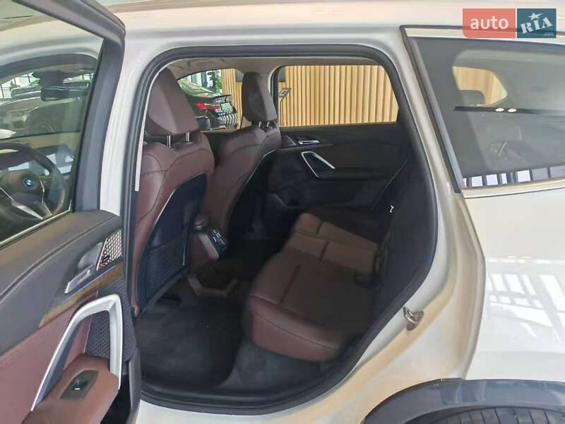 Внедорожник / Кроссовер BMW iX1 2023 в Киеве
