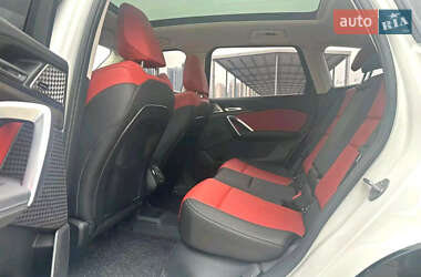Внедорожник / Кроссовер BMW iX1 2023 в 