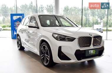 Внедорожник / Кроссовер BMW iX1 2023 в Житомире