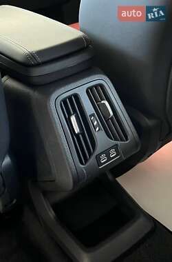 Позашляховик / Кросовер BMW iX1 2023 в 